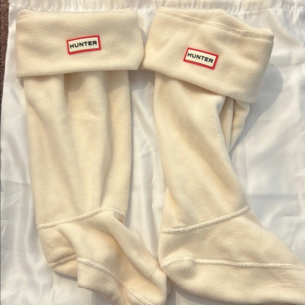 Hunter Cream Boot Socks with Red Logo Patch